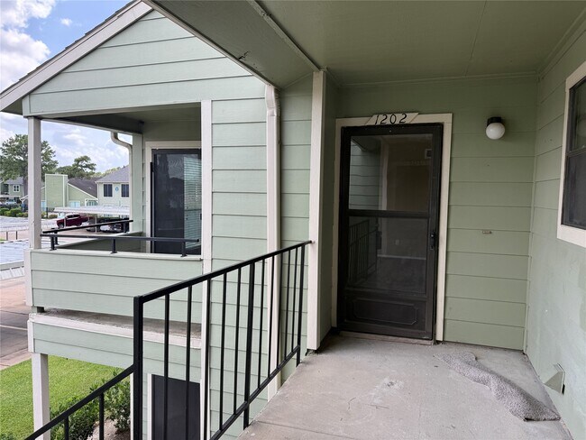 Building Photo - 14777 Wunderlich Dr