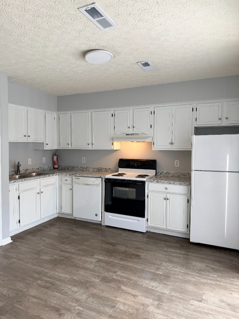 Building Photo - 16 Duiguid Dr