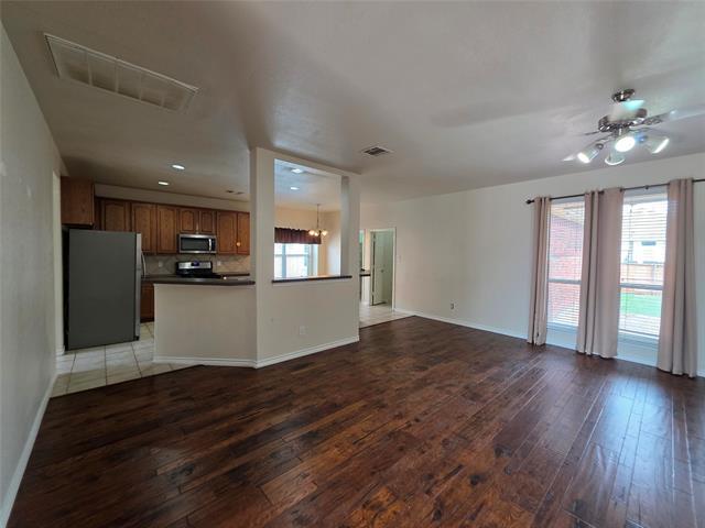 Building Photo - 1701 Balboa Ln