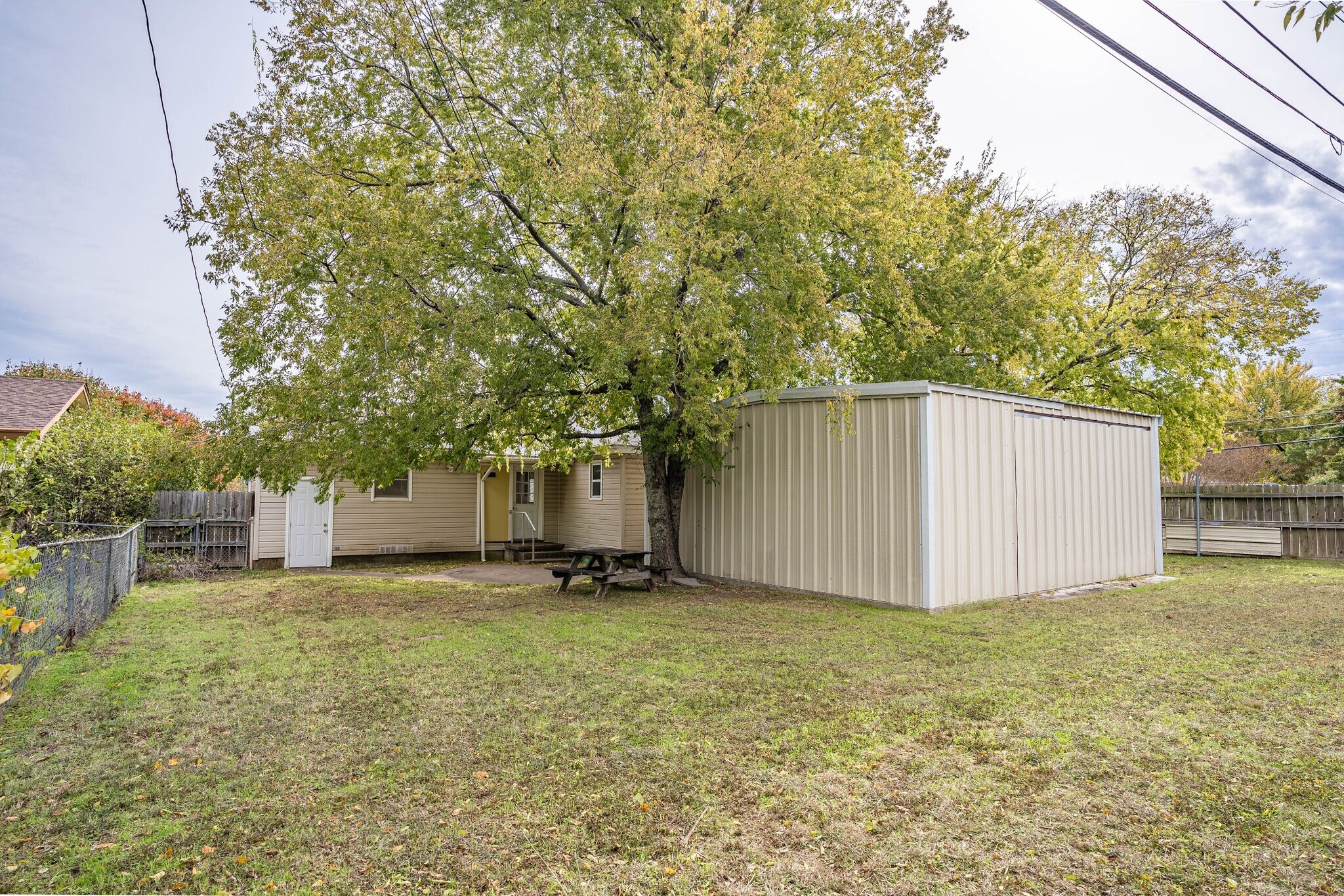Back w/Shed - 1800 Hilltop Dr