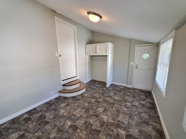 Building Photo - 5BR Home in Belknap Lookout, Walk to Downtown and Medical Mile