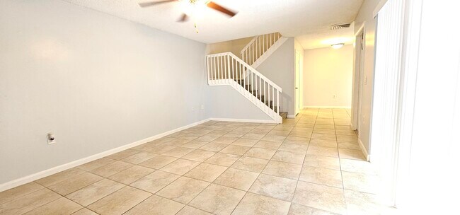 Building Photo - 539 Green Springs Pl