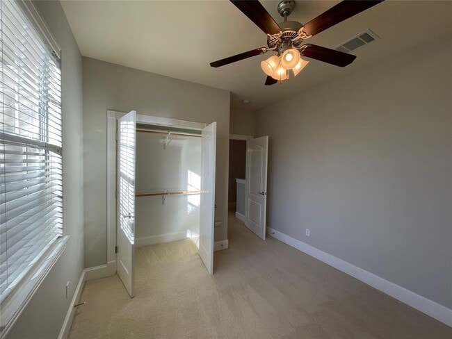 Building Photo - 6715 Windrift Way