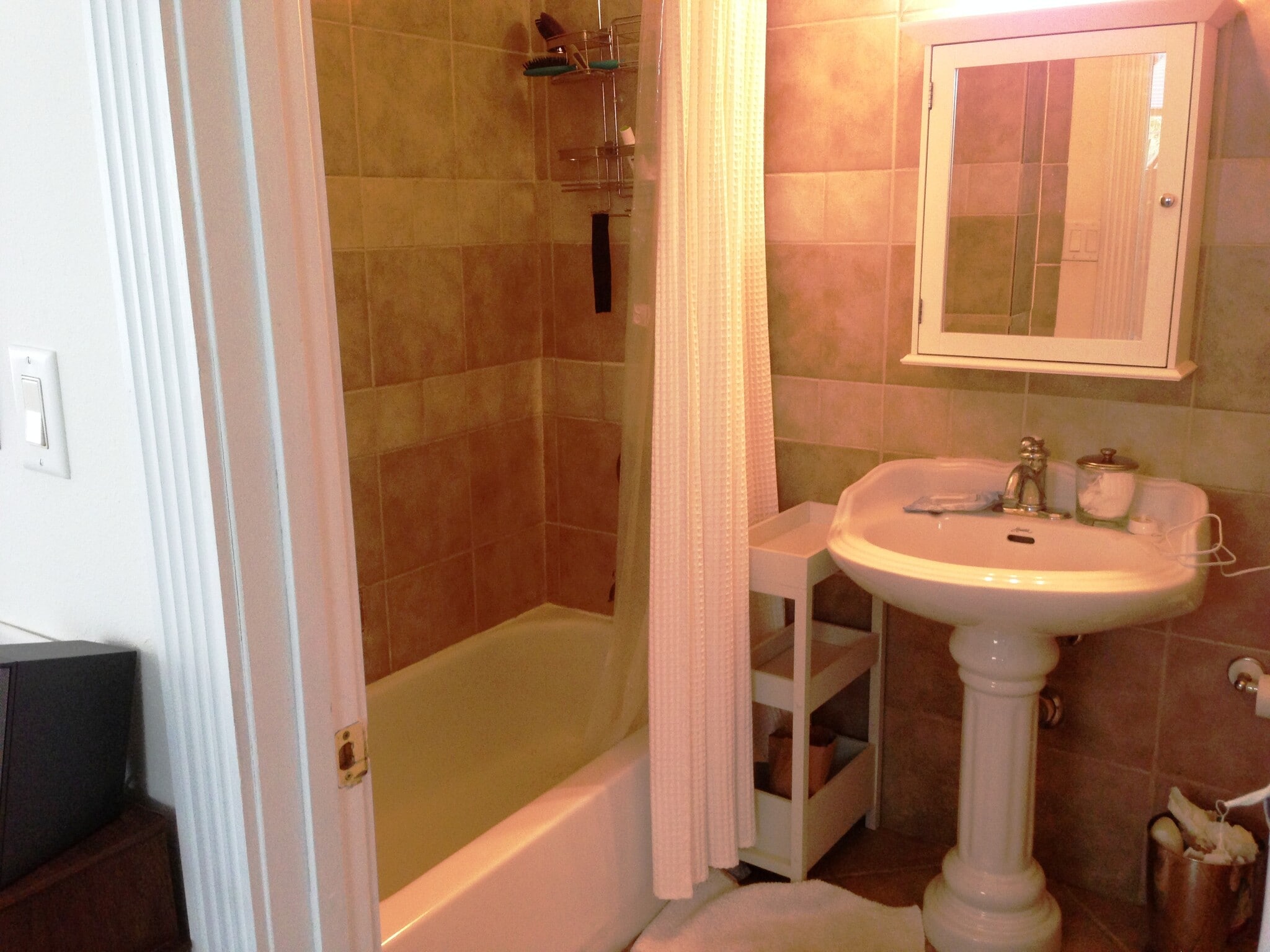 Building Photo - 4007 Prytania St