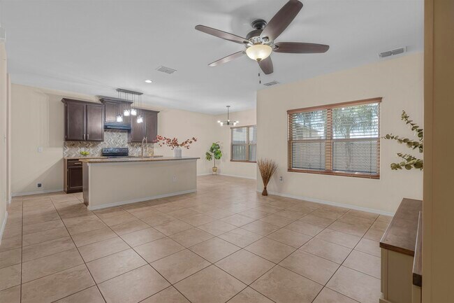 Building Photo - 205 Aquero Blvd