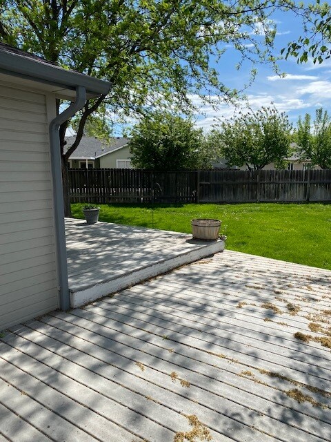 Building Photo - 117 E Woodbury Dr