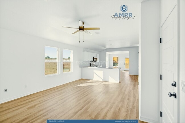 Building Photo - 1401 Sioux Pl