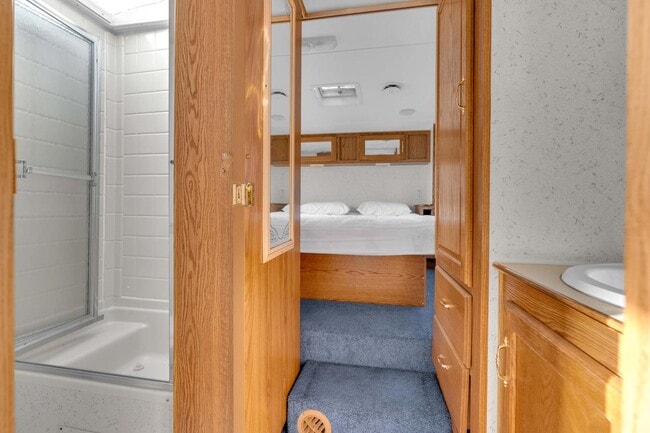 Building Photo - 12712 E McKinley Ave