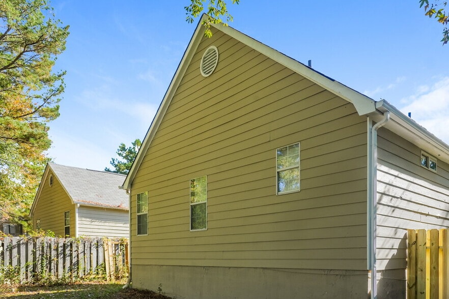 Building Photo - 1499 Cain Ct