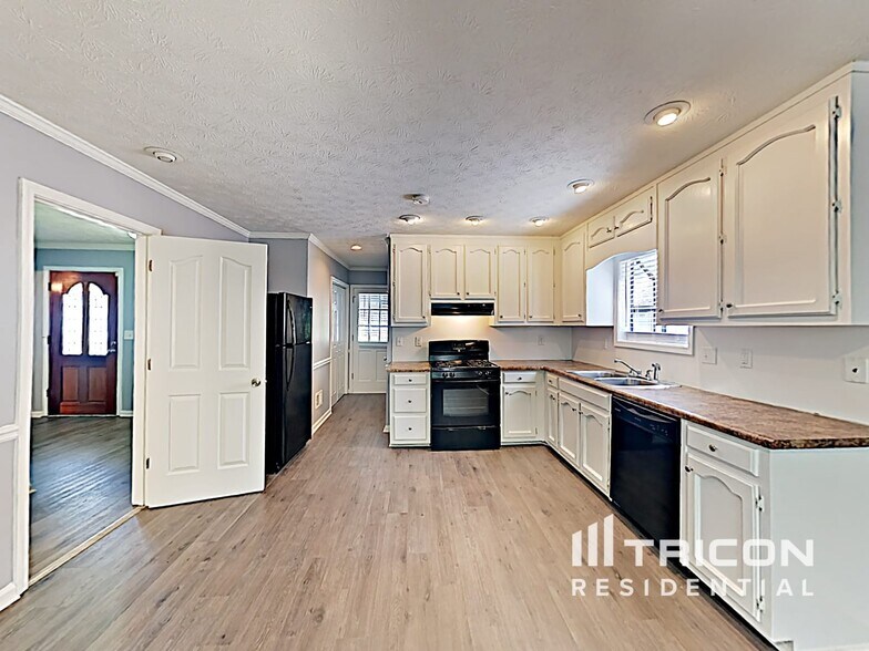 Building Photo - 563 Freemans Walk