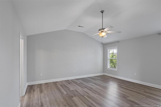 Building Photo - 134 Huzzas Cir