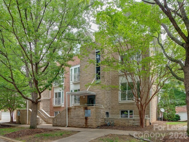 Building Photo - 3729 Picasso Court