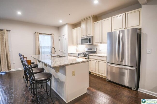 Building Photo - 2396 Cook Dr