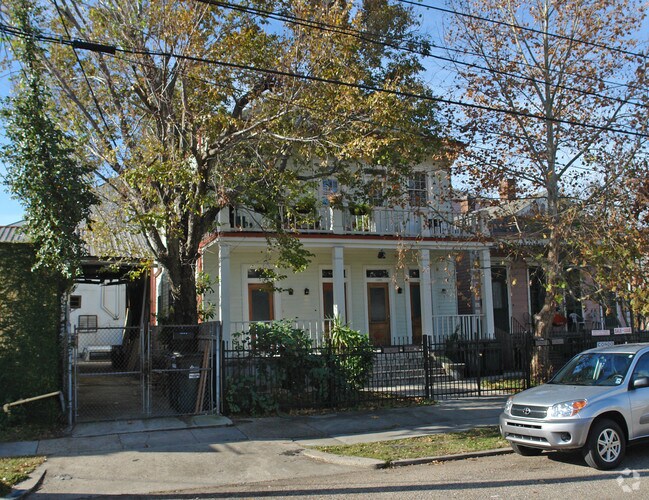 Building Photo - 1520 Melpomene Ave