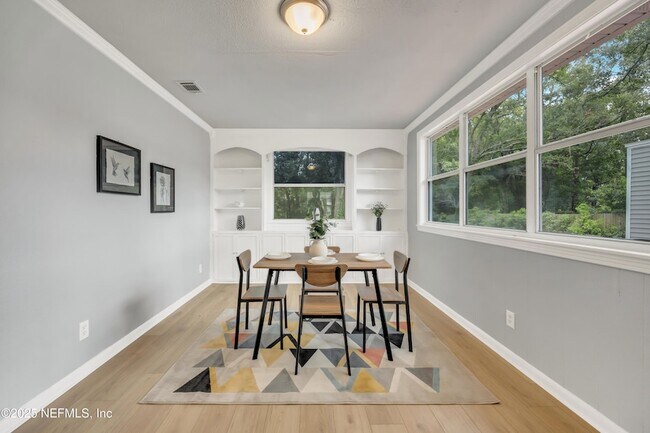 Building Photo - 1232 Hamilton St