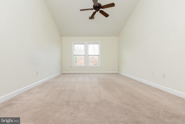 Building Photo - 14209 Floral Park Dr