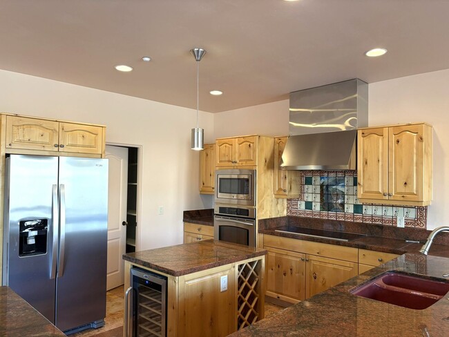 Building Photo - HOUSE - VILLAGE OF OAK CREEK  - THE RIDGE