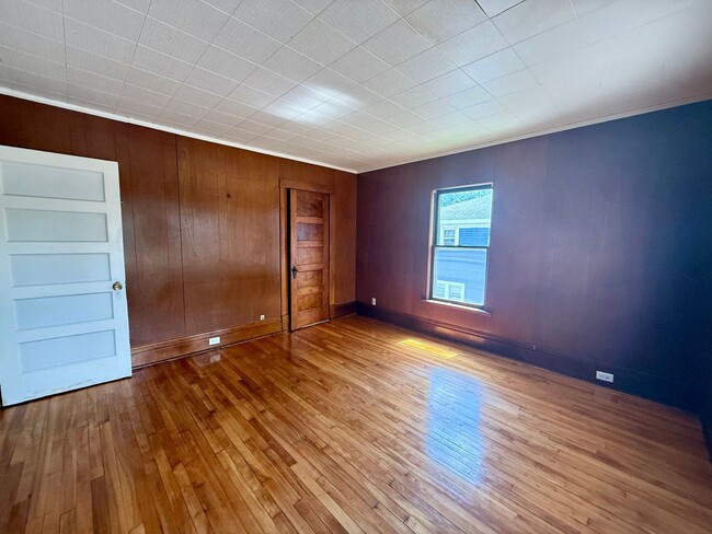 Building Photo - 1339 Grand Ave