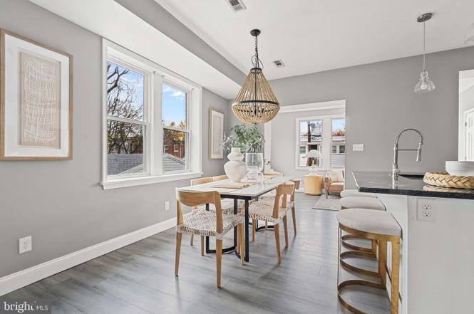 Building Photo - 1416 S St SE