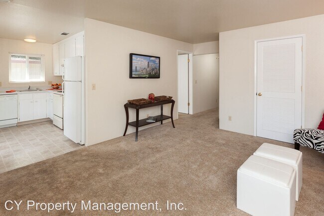 Building Photo - 436 Oak St