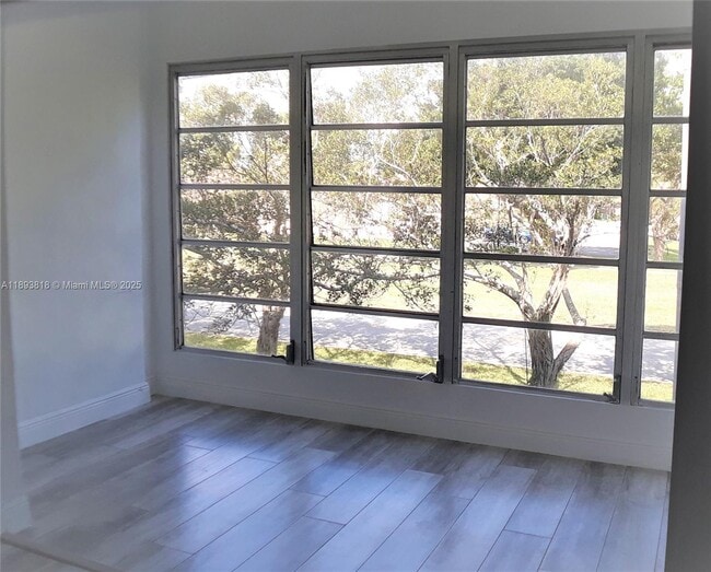 Building Photo - 8101 SW 24th Ct