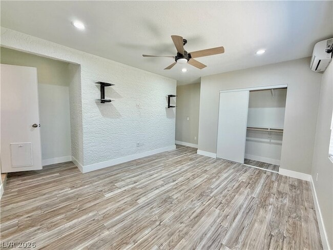 Building Photo - 6144 Rosalita Ave