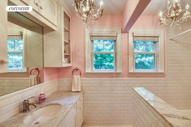 Building Photo - 8 Rivers Rd