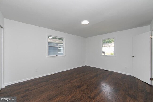 Building Photo - 32 Willis Ave