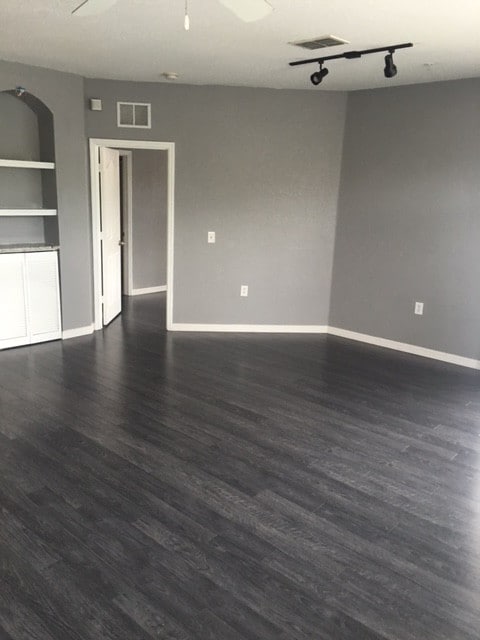 Building Photo - 6149 Metrowest Blvd