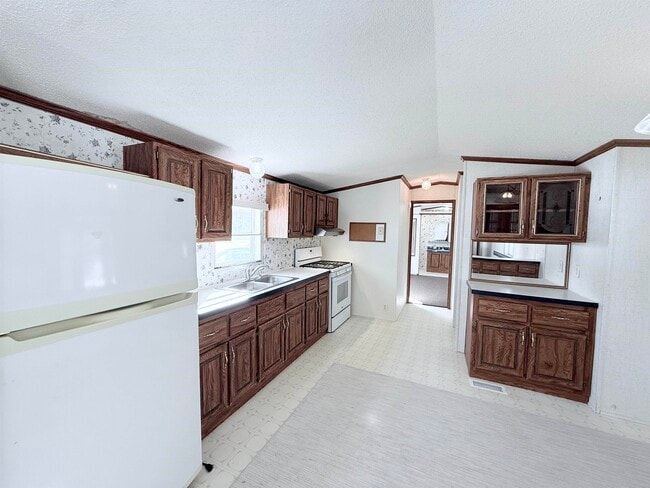 Building Photo - 531 Daniel Webster Hwy