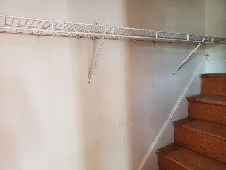 Building Photo - 2411 Patane Ave