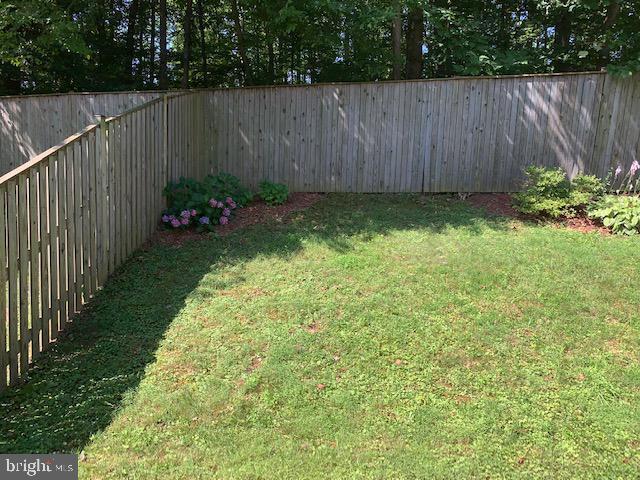 Building Photo - 3 Bedroom Spacious Home