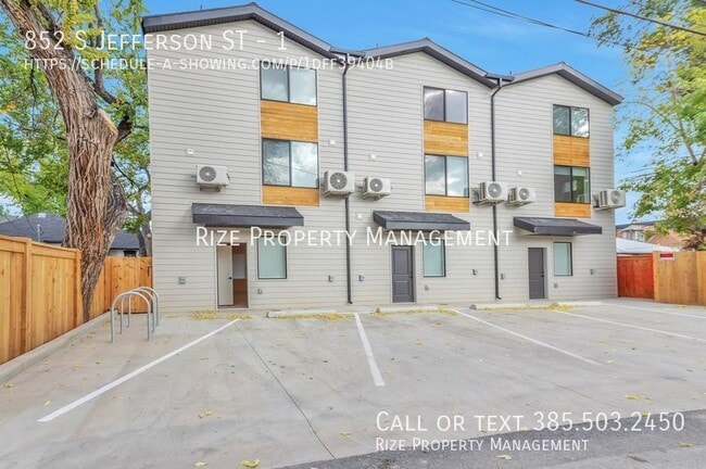 Building Photo - 852 Jefferson St W