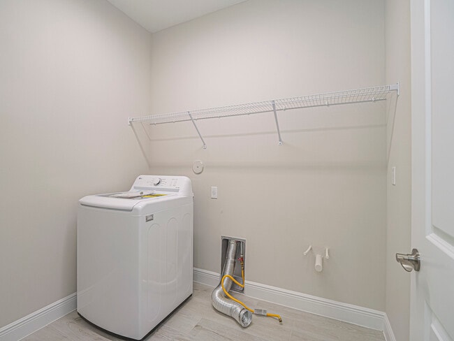 Building Photo - 6423 High Pointe Cir