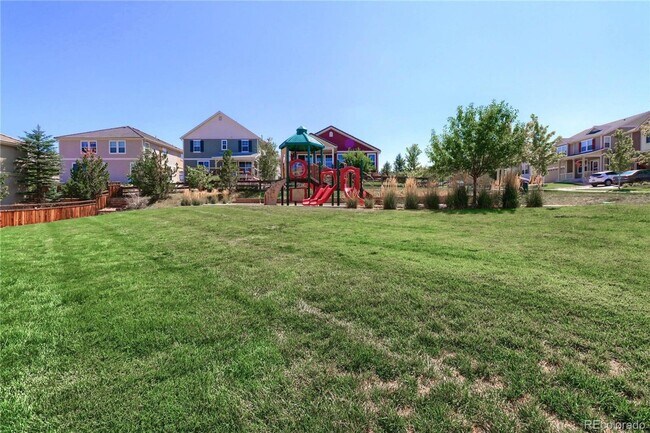 Building Photo - Gorgeous 4 bedroom in the highly sought af...