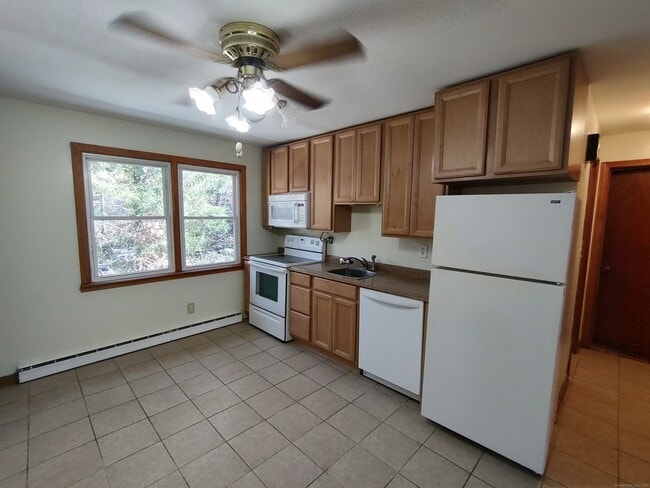 Building Photo - 56 Wakelee Ave