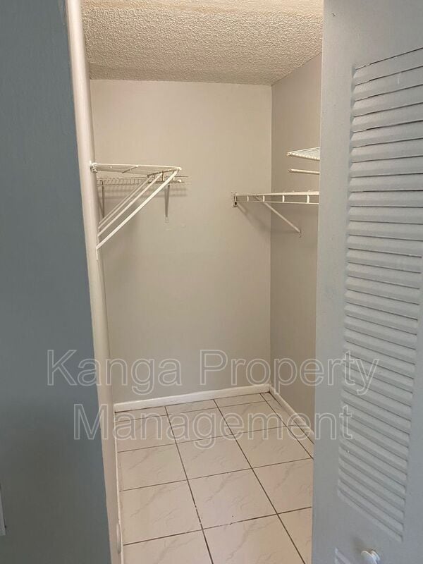 Building Photo - 11423 NW 35th St