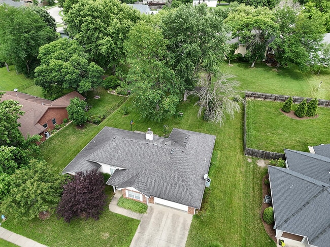 Building Photo - 3700 Wakefield Dr