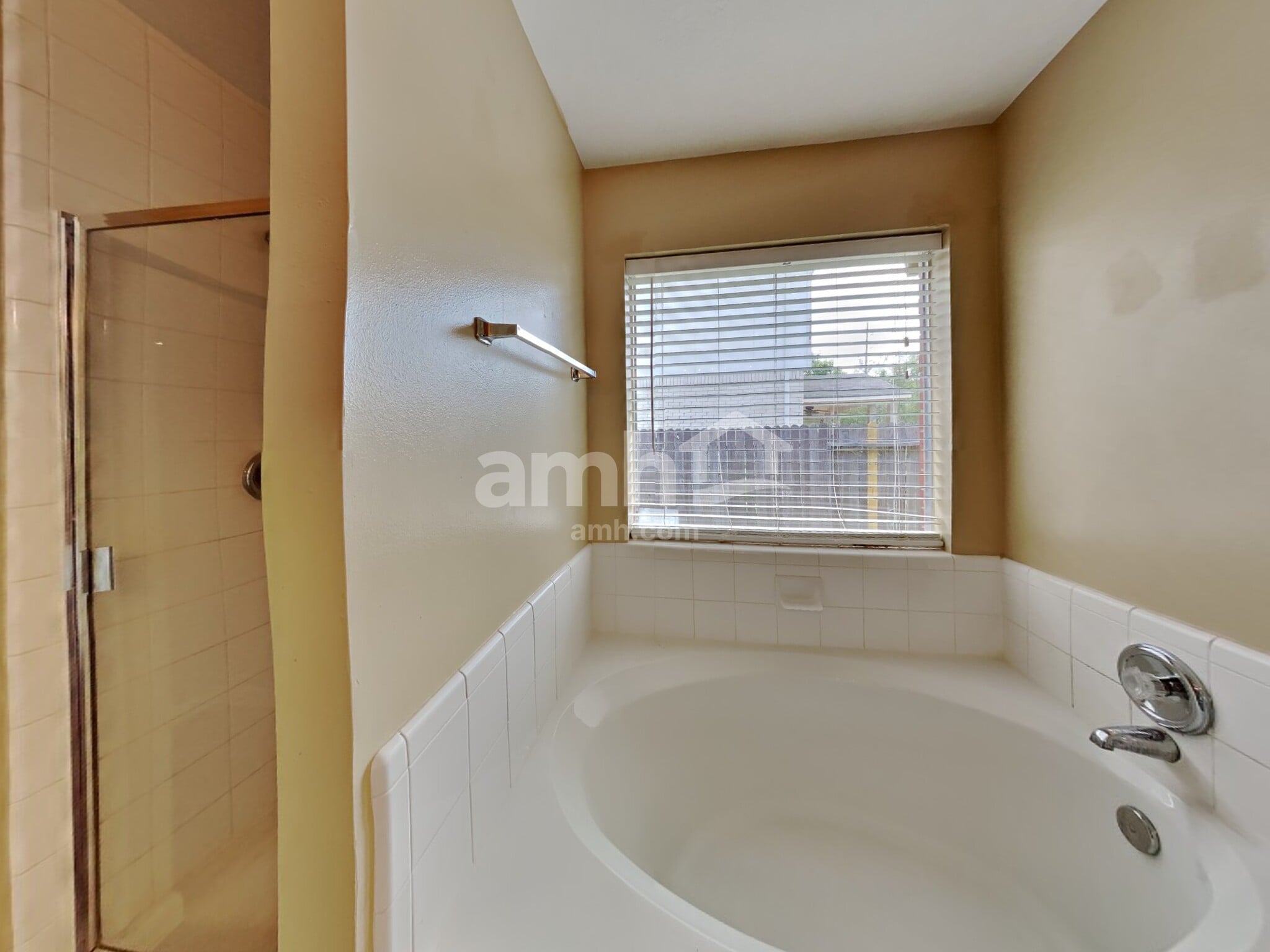 Building Photo - 9812 Fair Brook Way