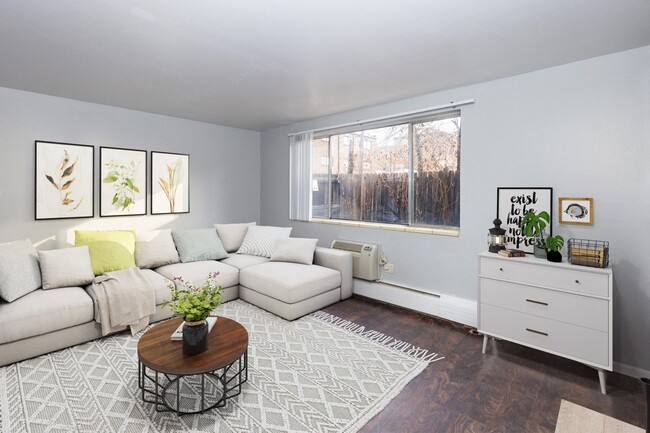 Building Photo - 840 Cherry