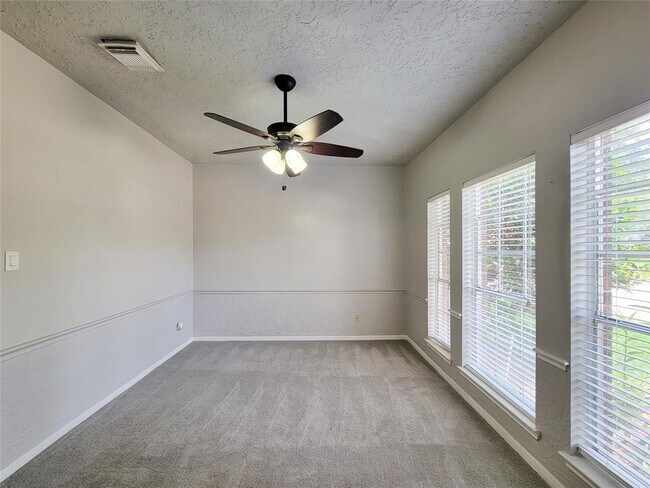 Building Photo - 8502 Canyon Pine Dr