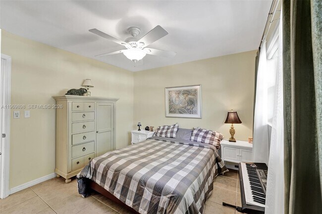 Building Photo - 3430 NW 52nd Ave