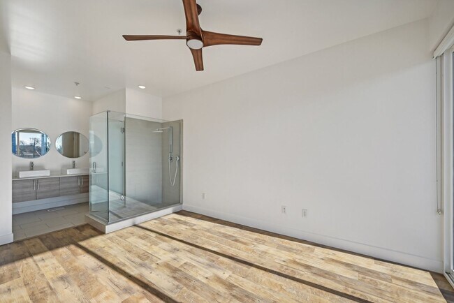 Building Photo - 2BR/2.5BA Condo in Central Ninth | Mountain Views, Solar & Walk to Everything
