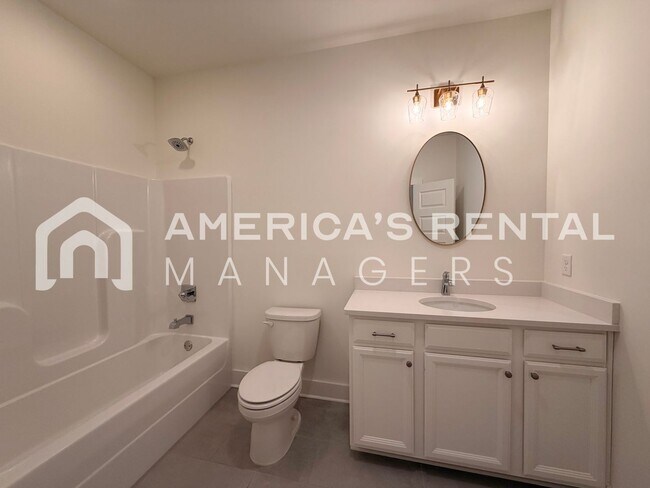 Building Photo - Home for Rent in Vestavia Hills, AL!!! Sig...