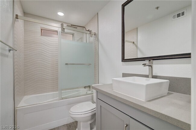 Building Photo - 2120 Sealion Dr