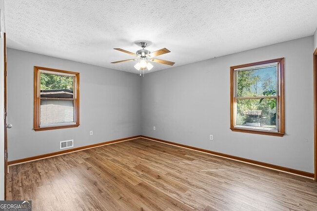 Building Photo - 168 Old Corinth Rd