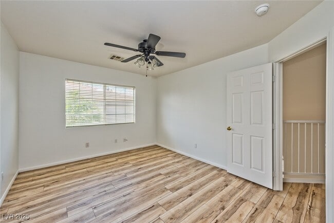 Building Photo - 1633 Cave Spring Dr