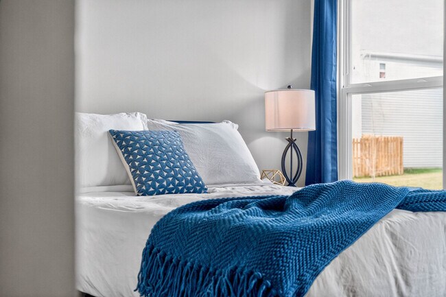 Building Photo - 2024 Shadow Creek Blvd