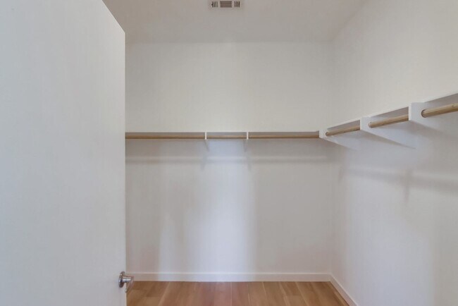 Building Photo - 2218-20 Langmuir St
