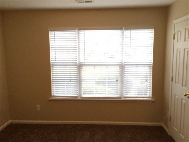 Building Photo - 120 Birch Hill Ct